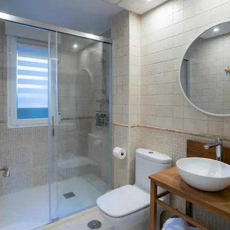 Limones De Génova ,150 M Playa Elviria Appartement *