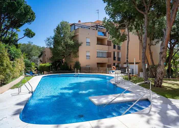 Limones De Genova ,150 M Playa Elviria Daire Marbella