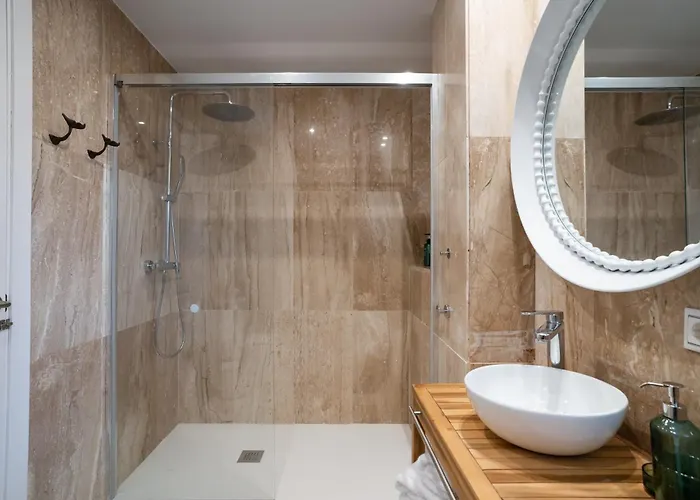 Limones De Genova ,150 M Playa Elviria Daire Marbella