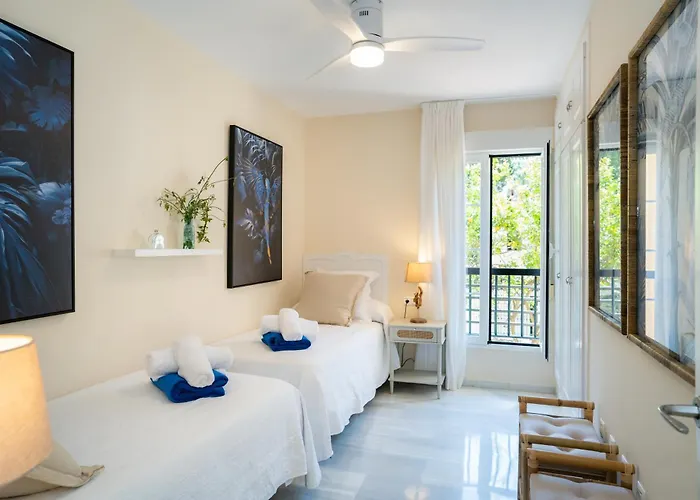 Daire Limones De Genova ,150 M Playa Elviria Marbella